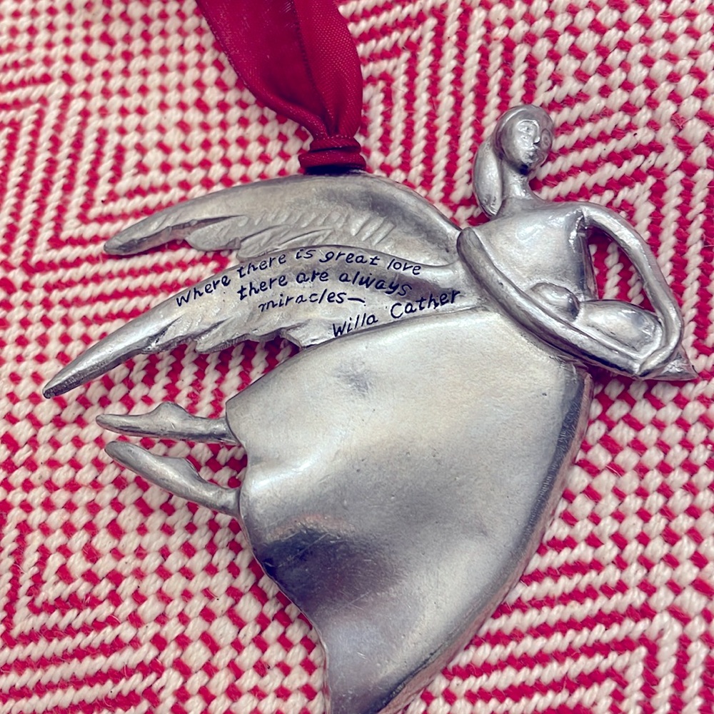Cannon Falls Angel Mother and Infant Child Serenity Ornament